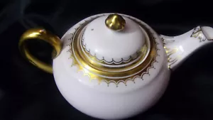 ROYAL CHELSEA English Bone China "embassy 732A WHITE GOLD SCROLL BORDERS TEAPOT - Picture 1 of 11