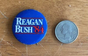 Prendedor botón azul oficial de la campaña presidencial de 1984 de Ronald Reagan George Bush - Imagen 1 de 2