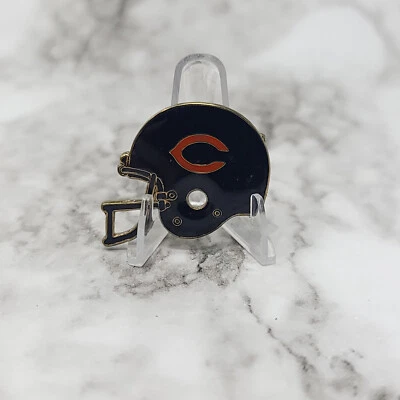 1985 NFL Chicago Bears Team Helmet Pin - Image 1 of 2