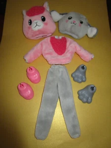 552)SECHS TEILE VON CUTIE REVEAL PLÜSCH-KOSTÜMEN BARBIE MATTEL SEHR GUT ERHALTEN - Bild 1 von 7