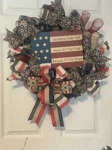 One Nation Patriotic July Veteran Wreath - Picture 1 of 1