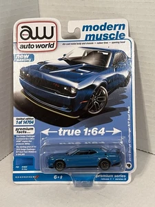 AUTO WORLD MODERN MUSCLE 2019 DODGE CHALLENGER R/T SCAT PACK B5 BLUE 1/64 - Picture 1 of 5