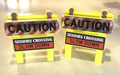 Набор для медленного торта на день рождения Novelty Gag Funny Over the Hill Caution Seniors Crossing - Изображение 1 из 4