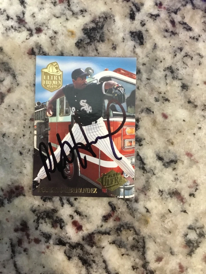 Tarjeta autografiada por Roberto Hernández 1994 Ultra Firemen Chicago White Sox #4 IP Foto 1 de 1