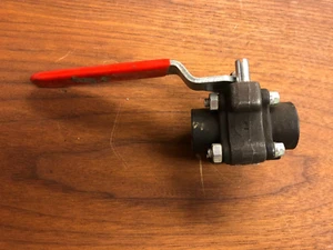 Flowserve Worcester 1/2" 4446RTSE R2 Socket x Thread Ball Valve 1480 CWP - Picture 1 of 7