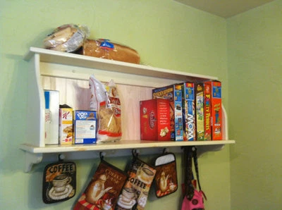 Large Kitchen Wall Shelf Country Cupboard Shaker Rack Wall Hanging 42" - Image 1 of 4