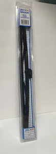 Hoja limpiaparabrisas de nailon Sea Dog 414118B-1 estilo hoja recta de 18 - Imagen 1 de 3