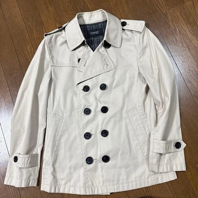 Abrigo Corto BURBERRY BLACK LABEL Blanco Talla M De Japón Foto 1 de 4