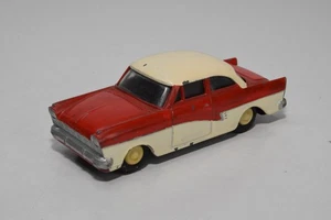 B69 1:43 GAMA FORD TAUNUS 17M 17 M TWO TONE RED CREAM FAIR COND. REPAINT - Picture 1 of 9