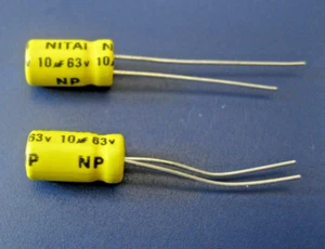 CONDENSATORE ELETTROLITICO RADIALE NON POLARIZZATO 10uF 63V 11,5 x 6,1mm - Foto 1 di 1