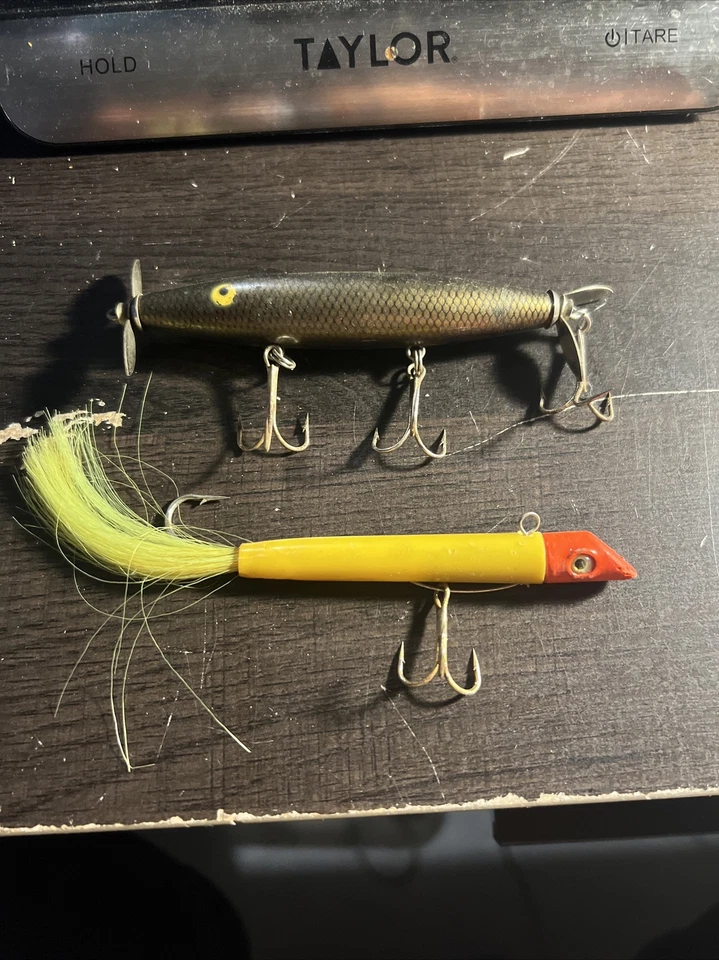 Lote de 2 señuelos de pesca vintage Foto 1 de 3