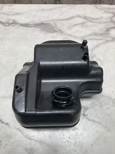 17 Hyosung GD 250 GD250 R GD250R air filter box airbox - Picture 1 of 2