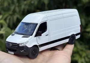 KiNSMART 2019 Mercedes-Benz Sprinter Cargo Van White 1:48 DieCast Metal. NEW - Picture 1 of 8