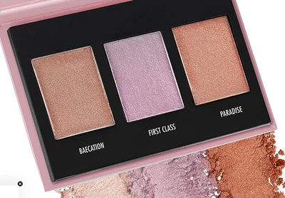 Paleta iluminadora 3D Black Radiance True Complexion, luminosidad, 0,38 onzas Foto 1 de 4