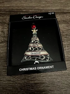 Christmas Tree 2019 Merry Christmas Holiday Ornament - Picture 1 of 3