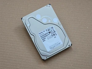 +NEW Toshiba MG08SDA400E 4TB NL 12Gbps SAS HDD 3,5" LFF 2 Year Warranty - Bild 1 von 6