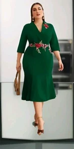 Vintage 1950s Look Dress Wiggle Green Stretch Embroidered Dita Style Size 4XL /2 - Picture 1 of 18