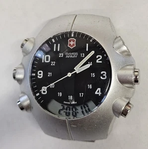 Orologio uomo Victorinox Swiss Army Startech 3000 funzionante per ricambi o riparazioni - Foto 1 di 3