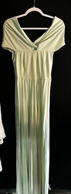 Vestido formal largo verde menta diseño ASOD talla 4 Foto 1 de 4