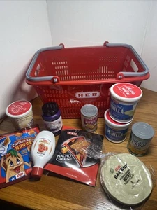 HEB Play Shopping Basket with 10 Pieces of Mini Toy Food Groceries - Picture 1 of 13