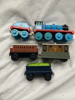 Lote raro 2004 Thomas Interactive Learning Railway: Gordon Toby & Henrietta - Imagem 1 de 4