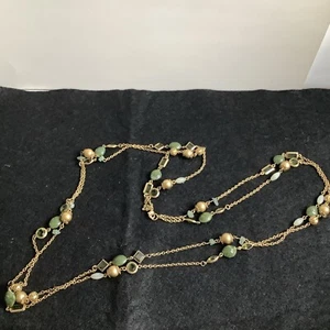 Goldfarbene 36 Zoll Doppelstrang Halskette grün, gold, weiße Perlenstationen - Bild 1 von 9