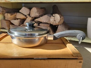 Vintage 2 Qt SALADMASTER 18-8 Tri Clad 9" Skillet Fry Saute Pan With Vapo Lid - Picture 1 of 7