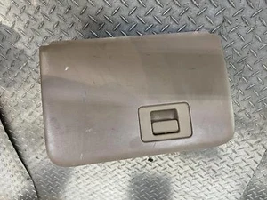 1998-2001 Ford Ranger B2500 Glove Box Assembly Oem Tested - Picture 1 of 9