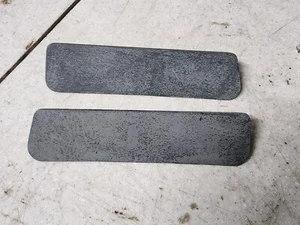 82 84 Camaro PAIR HOOD INSERT Scoop Louvers Vents 83 GM 14069193 14069194 - Picture 1 of 3