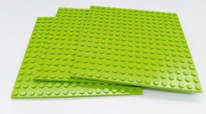 LEGO 3 x LIME PLATE Baseplate 16x16 Pin 12.8cm x 12.8cm x 0.5cm BRAND NEW - Picture 1 of 5