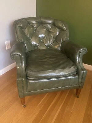 Silla Club Bañera Pluma Pato Cuero Verde Nogal Foto 1 de 4