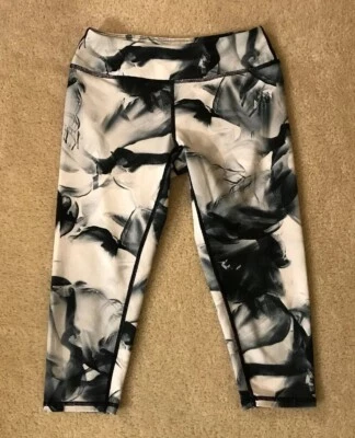 EUC! Zella Girl Dark Green/ Black/White Floral Cropped Leggings M(8-10) SoPretty - Image 1 of 4