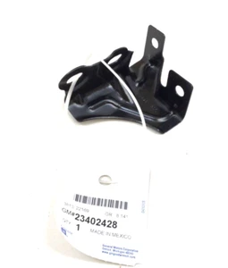 2018-2022 Chevrolet Equinox RH passenger front Fender Bracket new OEM 23402428 - Picture 1 of 9