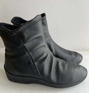 New Arcopedico Women L19 Ankle Boots Zip Lytech Black Sz 7.5 Eu 38 - Picture 1 of 7