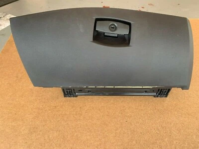 2006-2007 宝马 525i 530i 550i 原始设备制造商黑色手套盒门盖 72758413 — 第 1/4 张图片