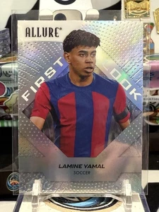 2025 Allure SE Lamine Yamal Refractor Silver First Look Card Barcelona TZ 12Z - Bild 1 von 2