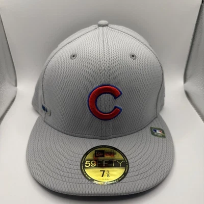 New Era 59FIFTY Chicago Cubs Raro Clubhouse Gris Sombrero Ajustado Talla 7 1/8 Foto 1 de 4
