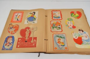 Vintage 1943 WWII Sammelalbum Valentinstag Weihnachtskarten Fotos Spielzettel 1940er - Bild 1 von 13