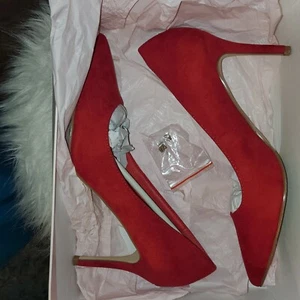 SEXY RED HEELS![worn once] - Picture 1 of 5