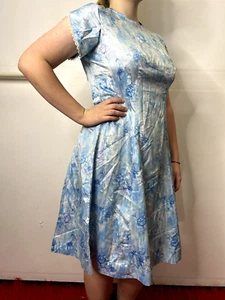 Vintage 1980s does 50s Baby Blue Floral Dress A-Line Cocktail Lace Trim AU 14 - Picture 1 of 11