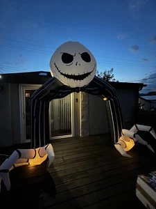 Jack Skellington 11.5 Ft Inflatable Archway - Picture 1 of 7