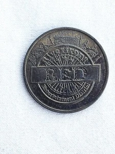 Vintage Riverfront Red Entertainment District-No Cash Value Token/Coin - Picture 1 of 2