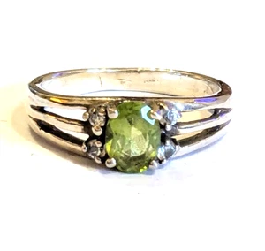 Vintage sterling silver, peridot & CZ ring size O - Picture 1 of 6