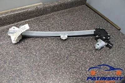 Subaru Impreza 2014 puerta delantera derecha ventana cristal manivela regulador derecha base R 14 Foto 1 de 4