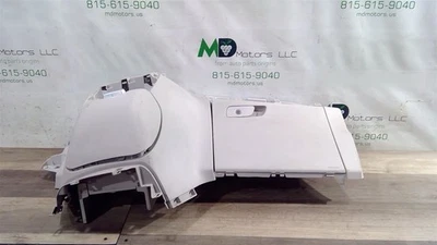 2021-2024 CHRYSLER VOYAGER PAINEL DE ACABAMENTO CENTRAL COM COMPARTIMENTO DE ARMAZENAMENTO FABRICANTE DE EQUIPAMENTO ORIGINAL - Imagem 1 de 4