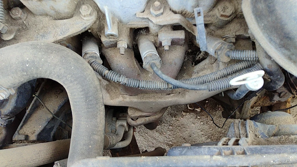 Pontiac Sunbird 1985-1994 conjunto de colector de escape OEM 1,8 L 10018721 Foto 1 de 3