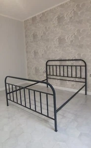 BETT AUS SCHMIEDEEISEN. Sonderanfertigungen. 922 - Bild 1 von 12