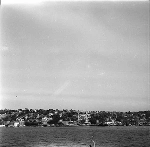 TÜRKEI ca. 1960 - Blick auf Üsküdar vom Bosporus - Negativ 6 x 6 - Tur 95 - Bild 1 von 1