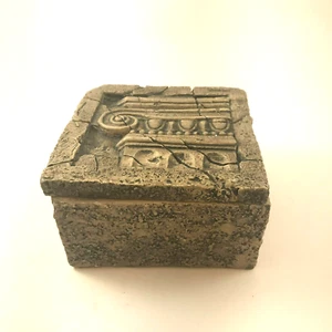 Plato de baratija de piedra pesada de cerámica marrón cuadrado - diseño de arquitectura envejecida - Imagen 1 de 6