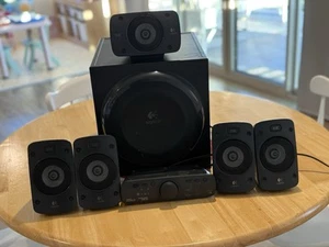 Logitech Z906 5.1 Surround Sound Speaker System – Great Condition - Picture 1 of 4